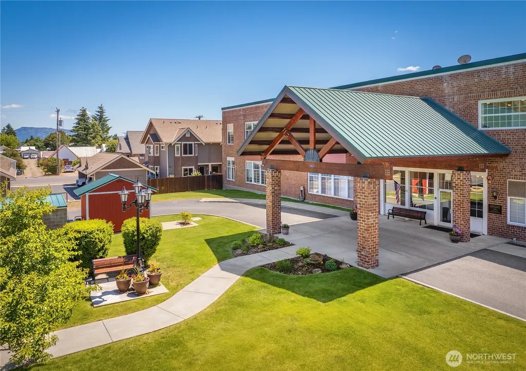 202 E Third Street Cle Elum WA 98922