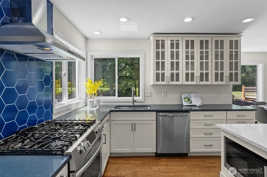 22507 SE 261st Street Maple Valley WA 98038
