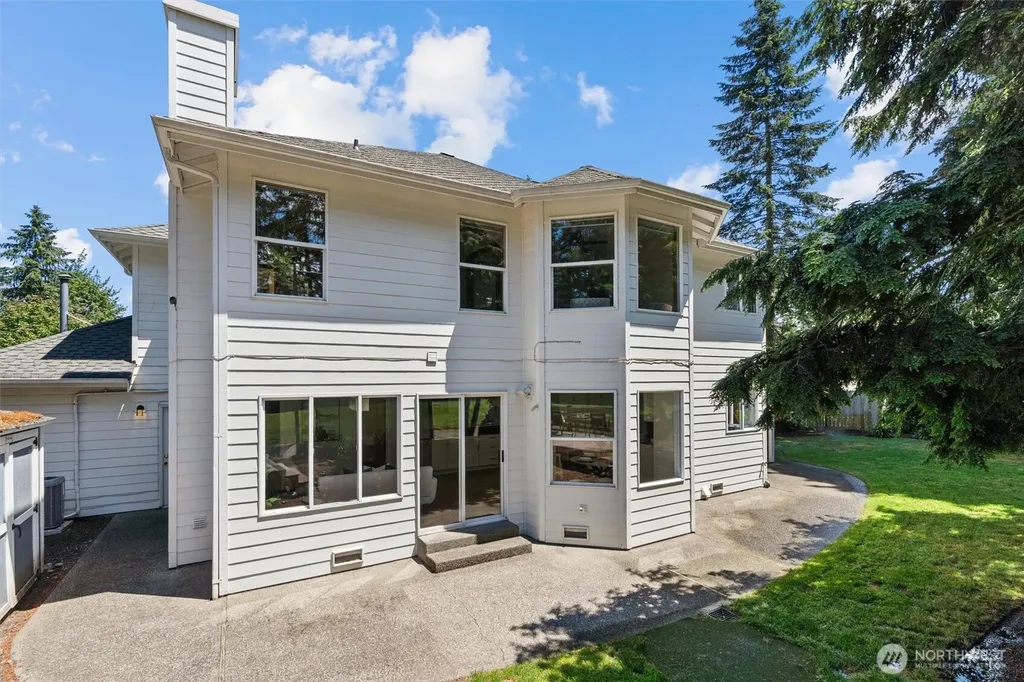 22507 SE 261st Street Maple Valley WA 98038