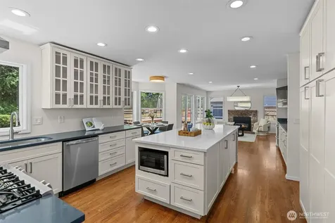 22507 SE 261st Street Maple Valley WA 98038
