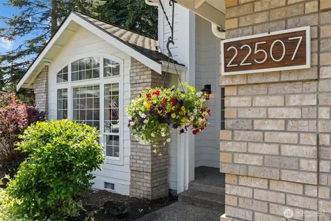 22507 SE 261st Street Maple Valley WA 98038