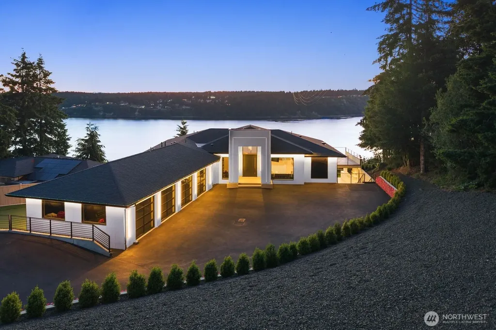 3024 N Vista View Drive Tacoma WA 98407