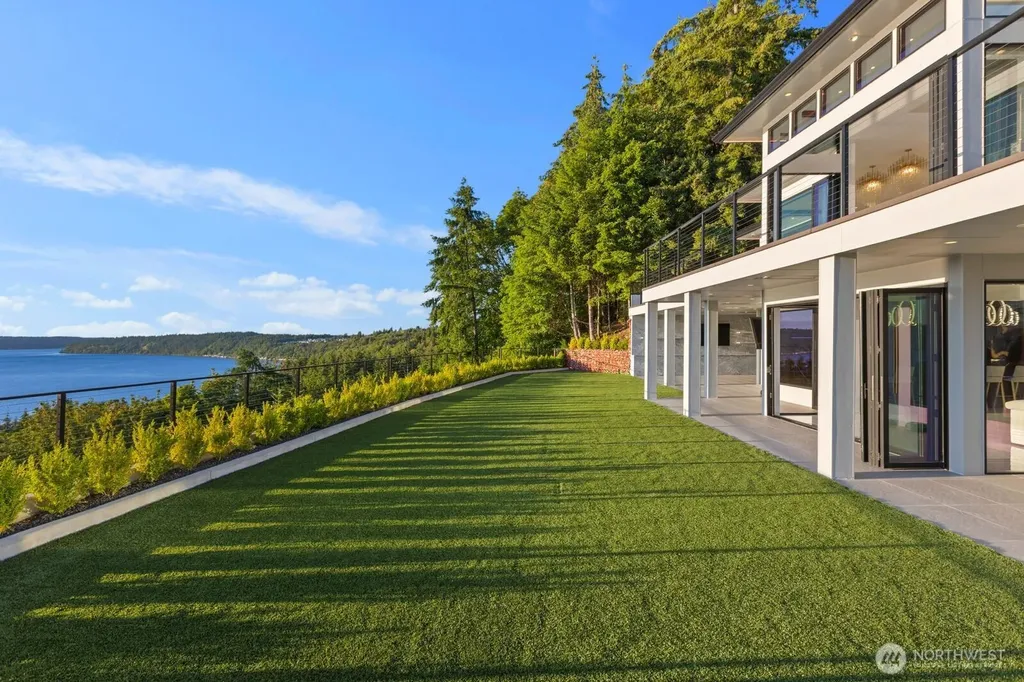 3024 N Vista View Drive Tacoma WA 98407