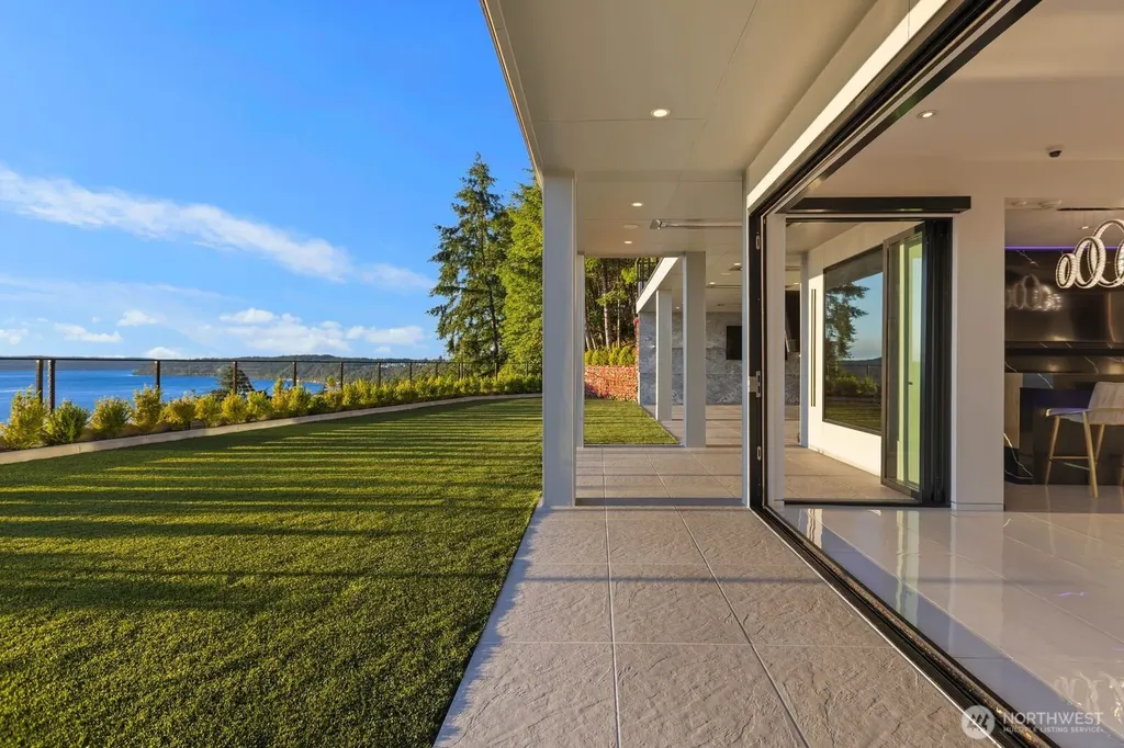 3024 N Vista View Drive Tacoma WA 98407