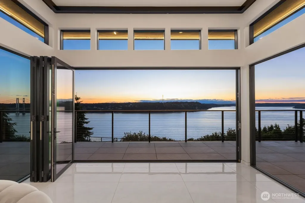 3024 N Vista View Drive Tacoma WA 98407