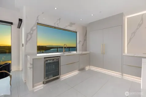 3024 N Vista View Drive Tacoma WA 98407