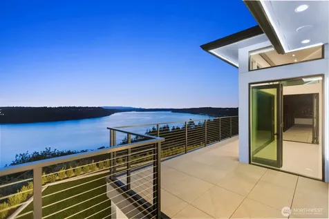 3024 N Vista View Drive Tacoma WA 98407