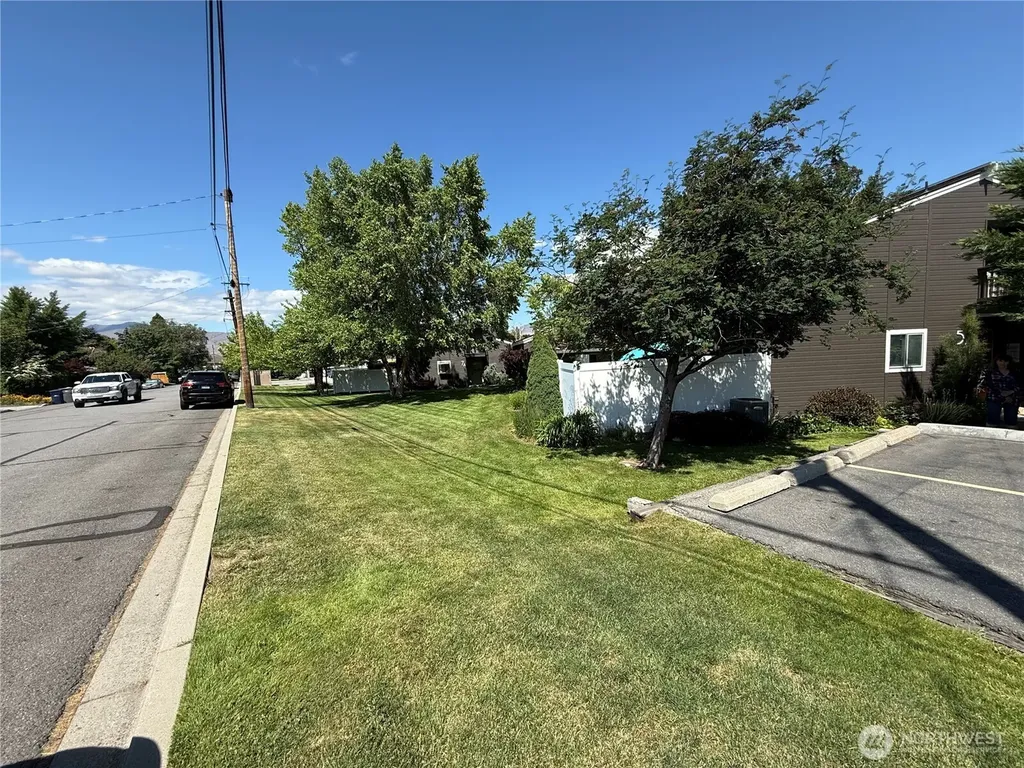 107 S Schafer Street Wenatchee WA 98801