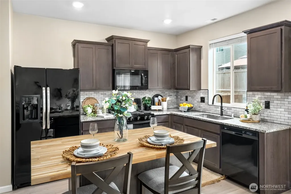 12074 319th Avenue SE Sultan WA 98294