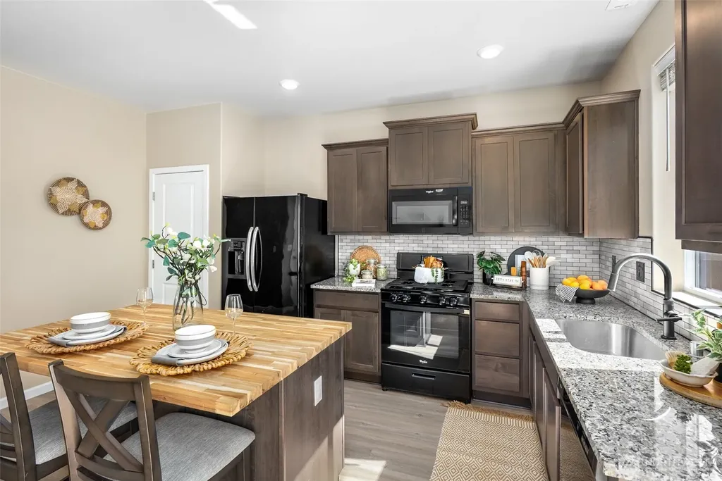 12074 319th Avenue SE Sultan WA 98294
