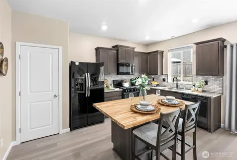 12074 319th Avenue SE Sultan WA 98294
