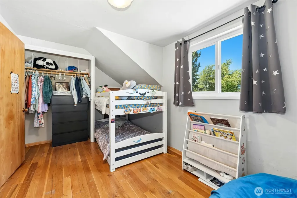 12647 2nd Avenue S Burien WA 98168