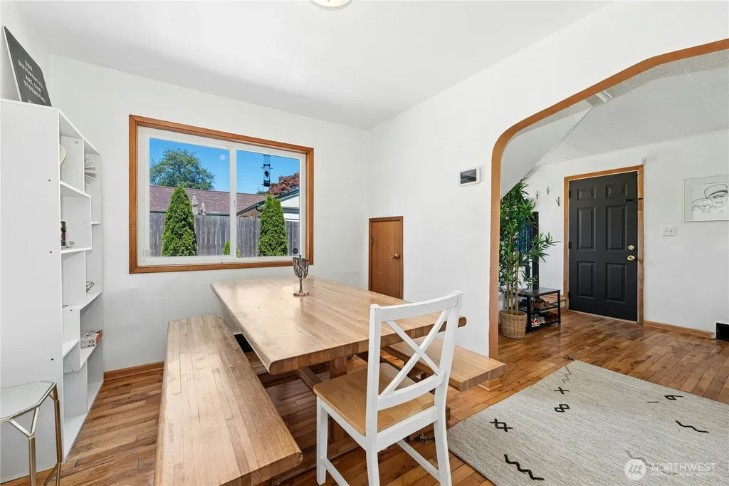 12647 2nd Avenue S Burien WA 98168