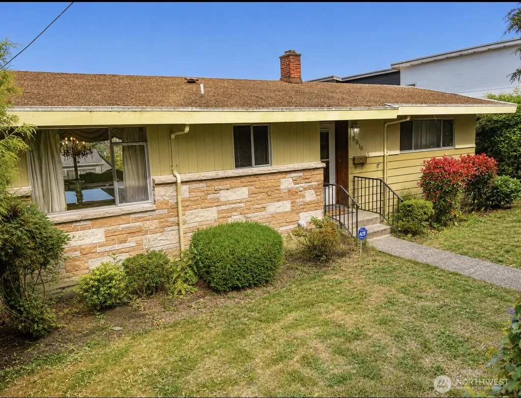 5919 19th Ave S Seattle WA 98108