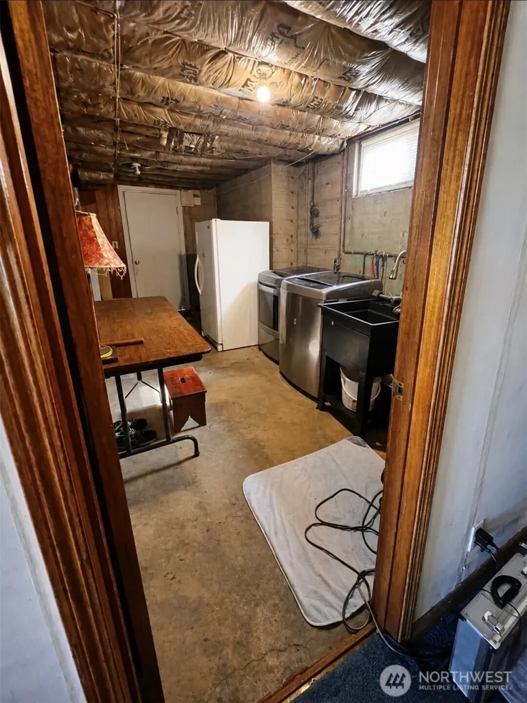5919 19th Ave S Seattle WA 98108