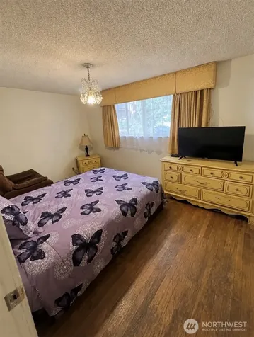 5919 19th Ave S Seattle WA 98108