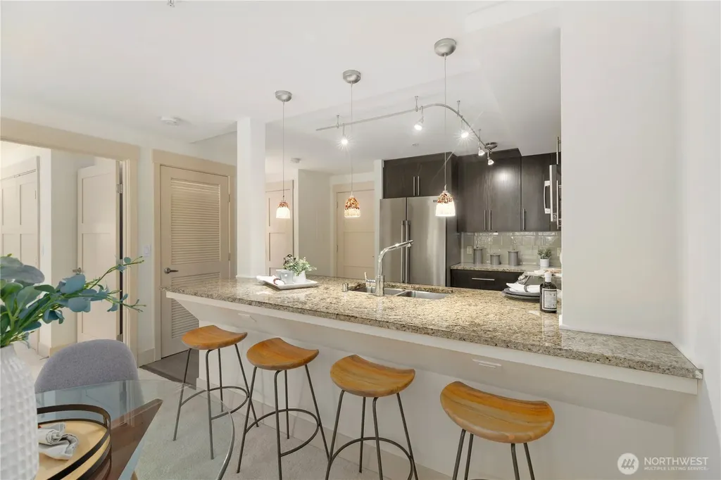 511 100th Avenue NE Bellevue WA 98004