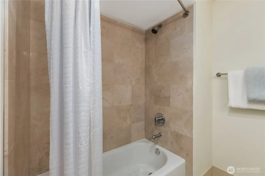 511 100th Avenue NE Bellevue WA 98004