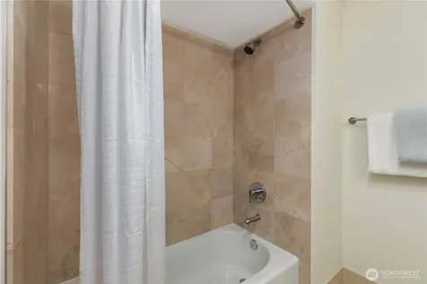 511 100th Avenue NE Bellevue WA 98004