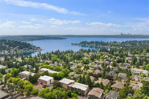511 100th Avenue NE Bellevue WA 98004