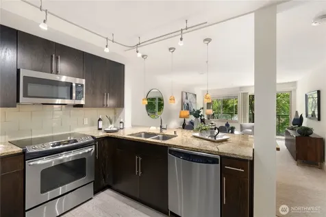 511 100th Avenue NE Bellevue WA 98004