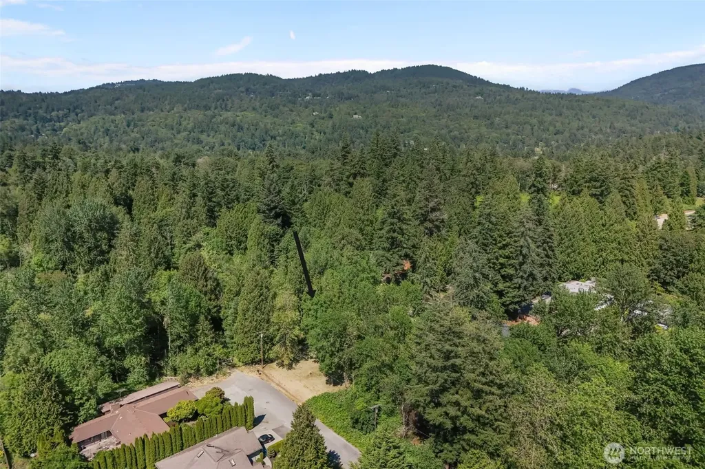 122 155th Avenue SE Renton WA 98059