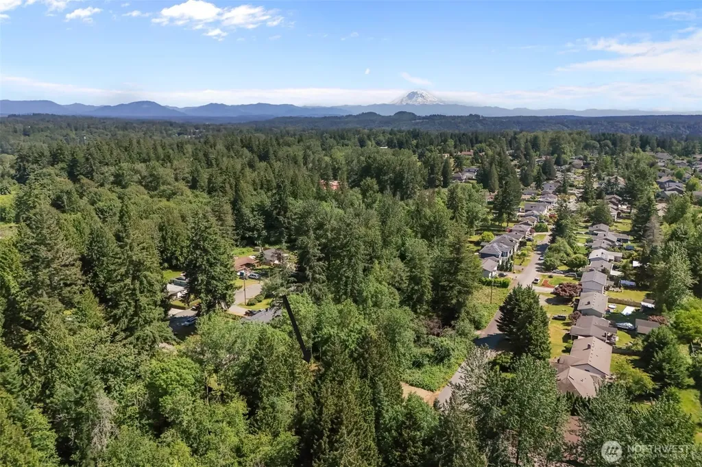 122 155th Avenue SE Renton WA 98059