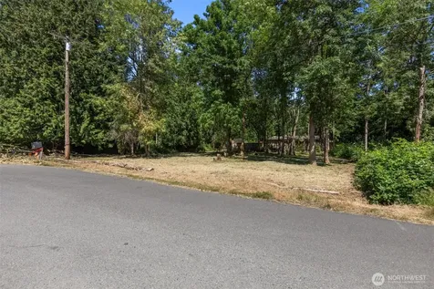 122 155th Avenue SE Renton WA 98059