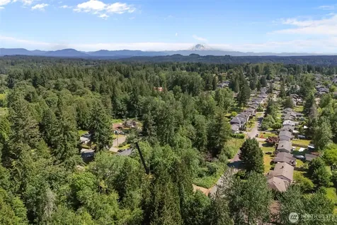 122 155th Avenue SE Renton WA 98059