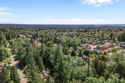 122 155th Avenue SE Renton WA 98059
