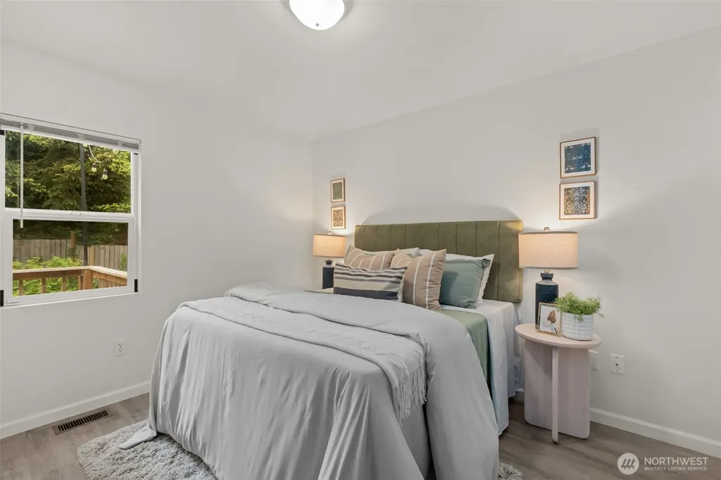 2015 104th Street SW Everett WA 98204