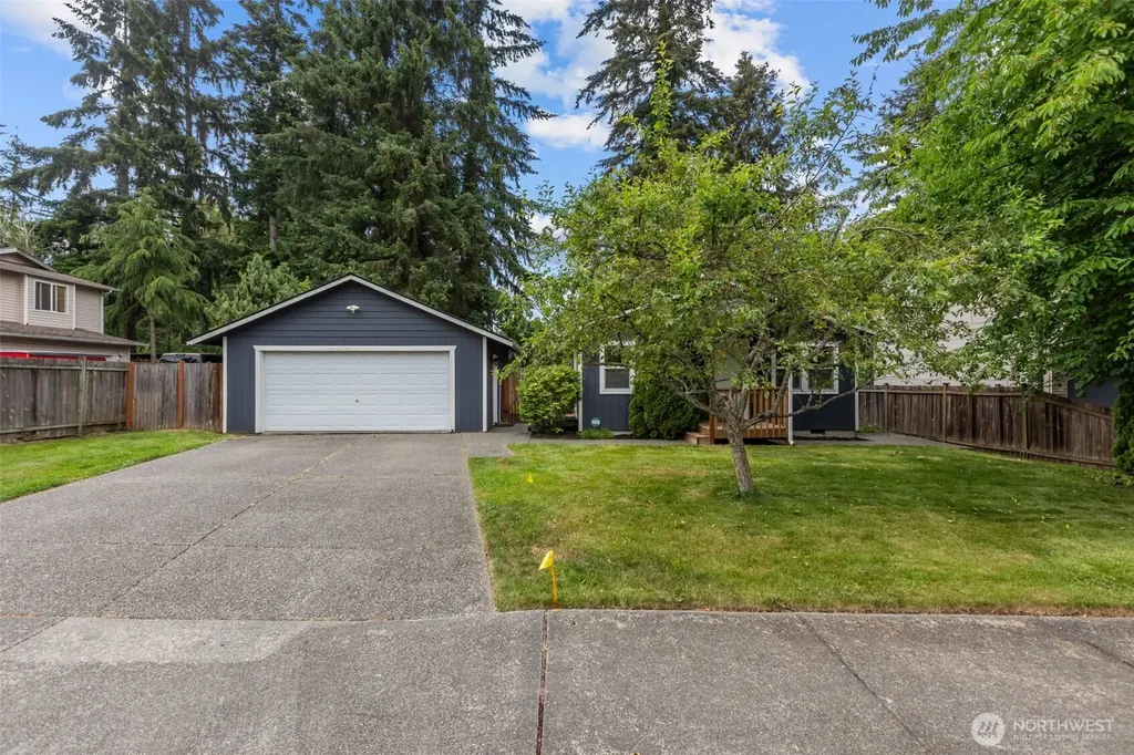2015 104th Street SW Everett WA 98204