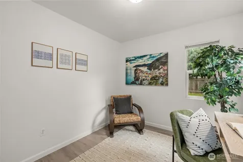 2015 104th Street SW Everett WA 98204
