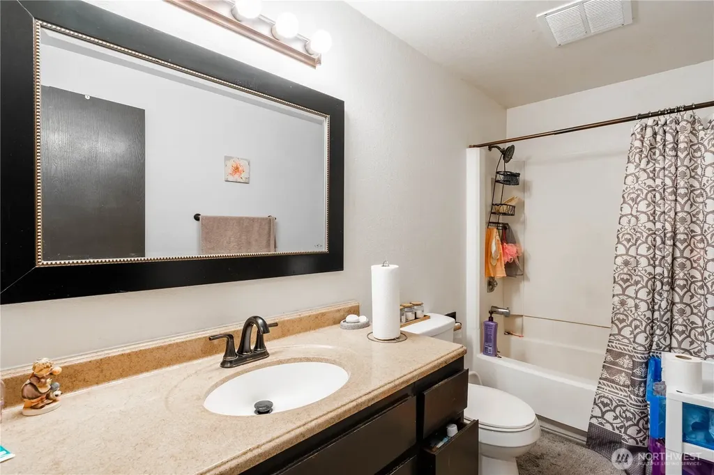 340 Pear Lane Wenatchee WA 98801