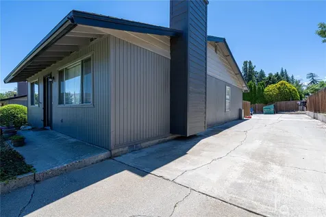 340 Pear Lane Wenatchee WA 98801