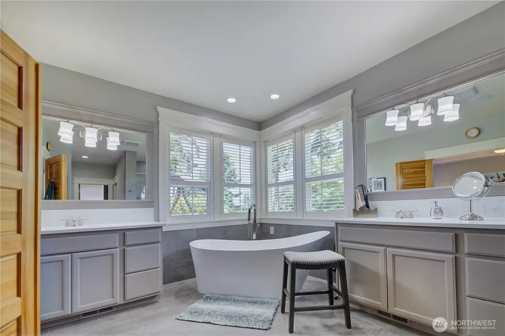 7305 45th Street Court NW Gig Harbor WA 98335