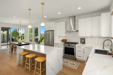 9739 12th Avenue NW Seattle WA 98117