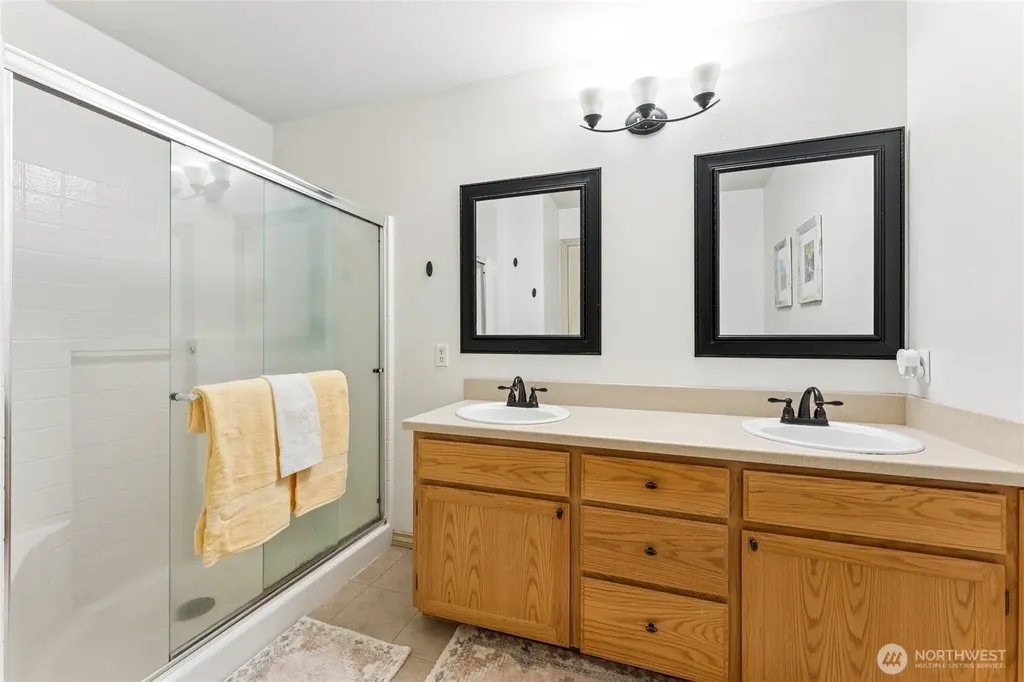 10549 Farwest Court SE Yelm WA 98597