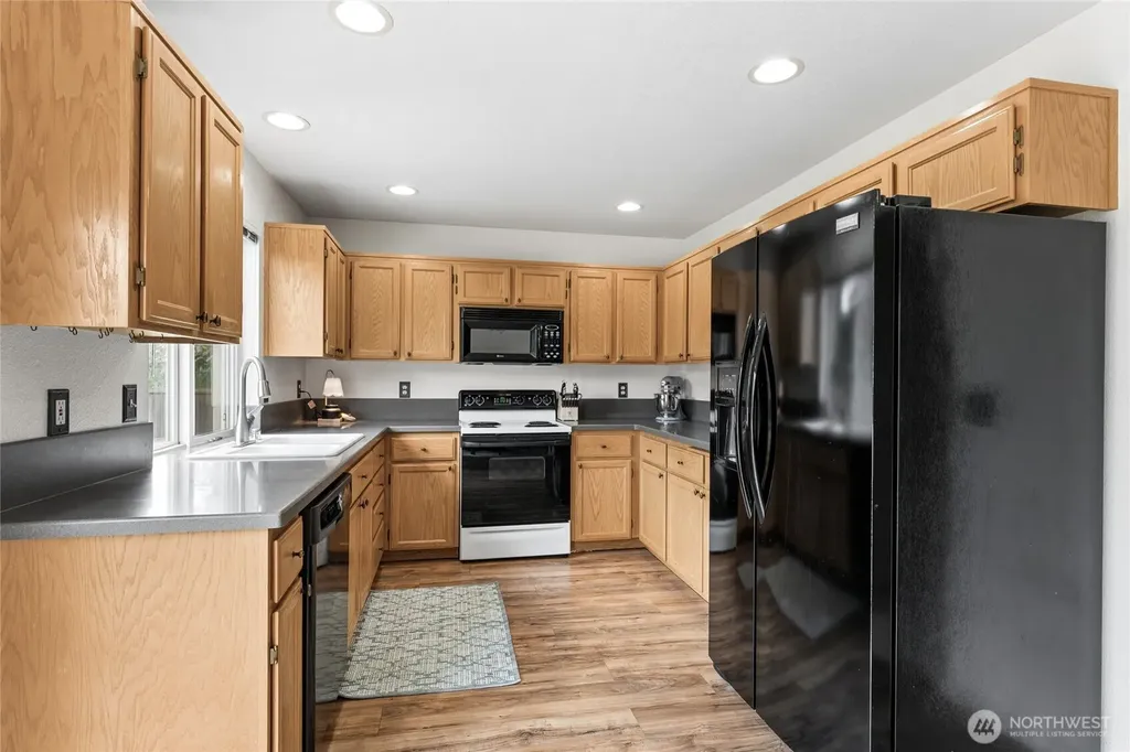 10549 Farwest Court SE Yelm WA 98597