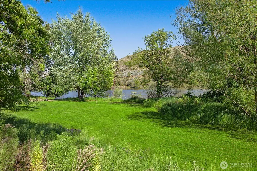 873 1st Avenue S Okanogan WA 98840