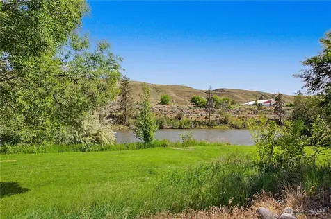 873 1st Avenue S Okanogan WA 98840