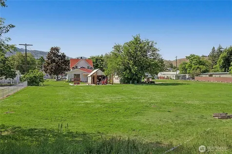 873 1st Avenue S Okanogan WA 98840