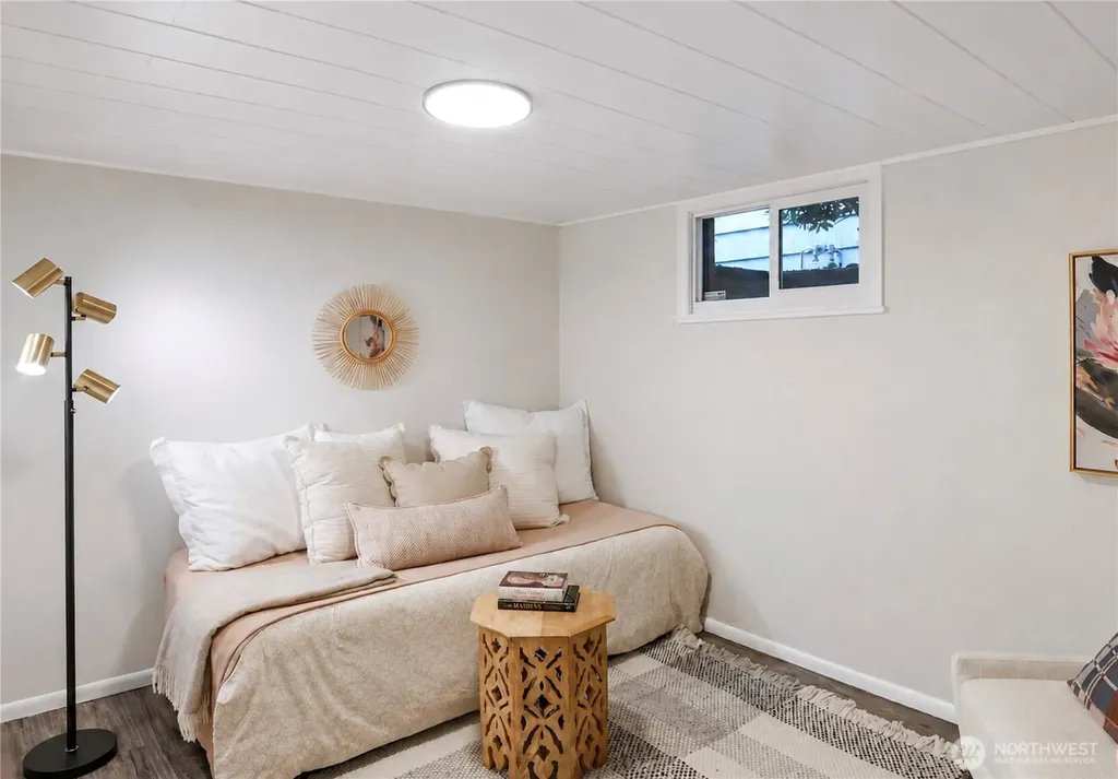 9219 30th Avenue SW Seattle WA 98126