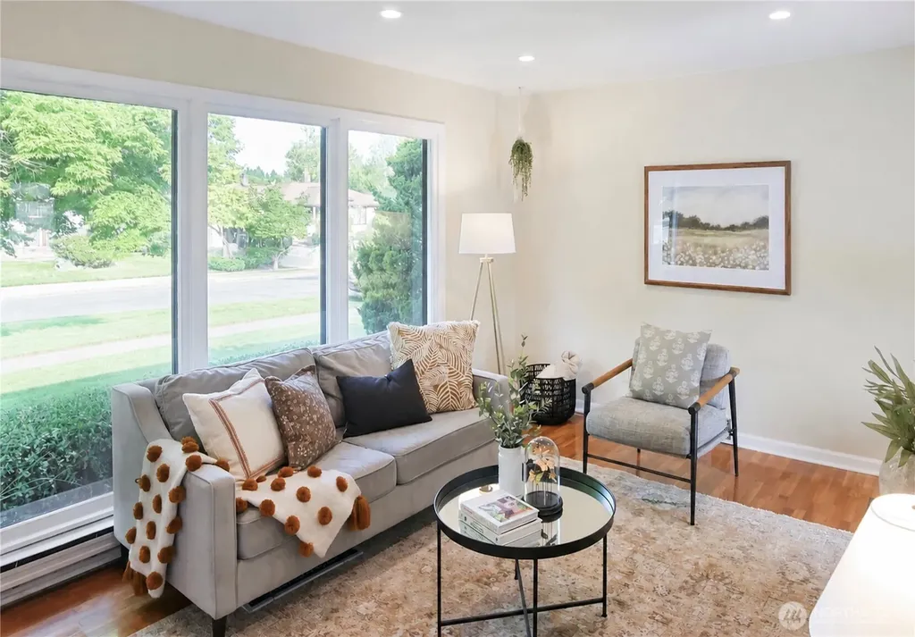 9219 30th Avenue SW Seattle WA 98126