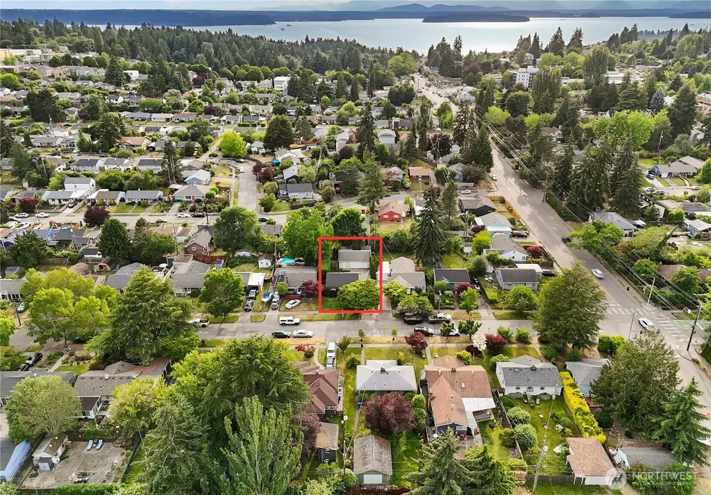 9219 30th Avenue SW Seattle WA 98126
