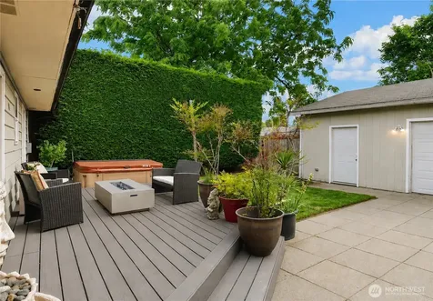 9219 30th Avenue SW Seattle WA 98126