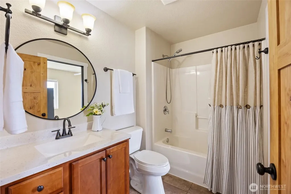 12 S Kirkpatrick Road Omak WA 98841