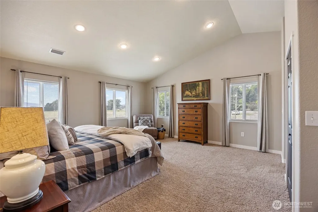 12 S Kirkpatrick Road Omak WA 98841