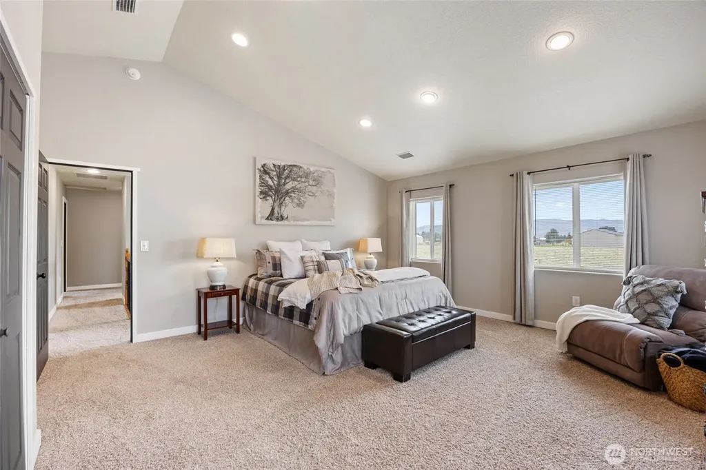 12 S Kirkpatrick Road Omak WA 98841