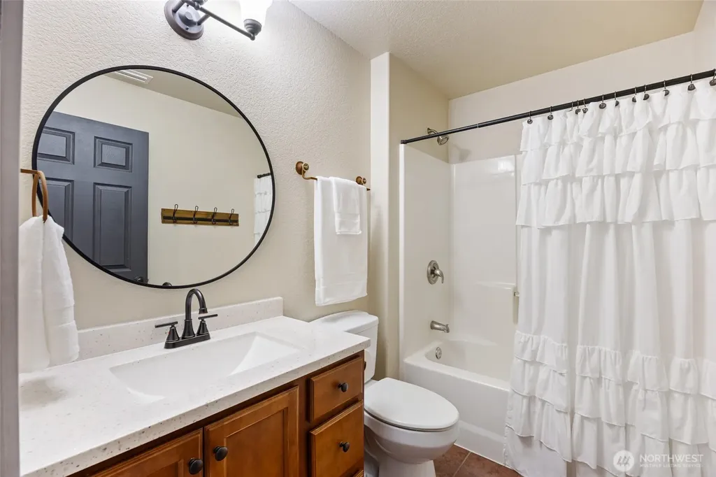 12 S Kirkpatrick Road Omak WA 98841
